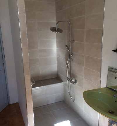 Installation de douche PMR près de Maubeuge